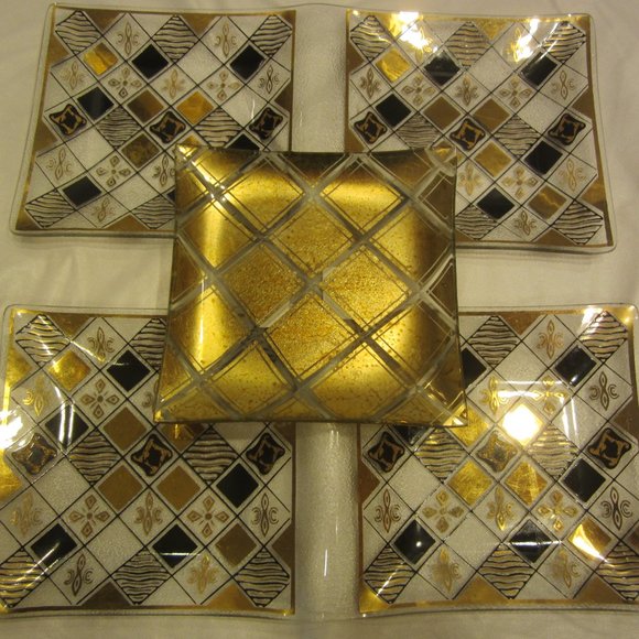 VTG SET OF 3 GLASS DISHES, 2 RELISH DISHES, 1 CANDLE HOLDER - Picture 2 of 9